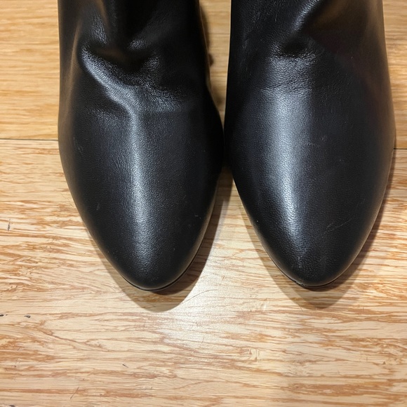 Saint Laurent
Lou Leather Ankle Booties - Picture 9 of 16
